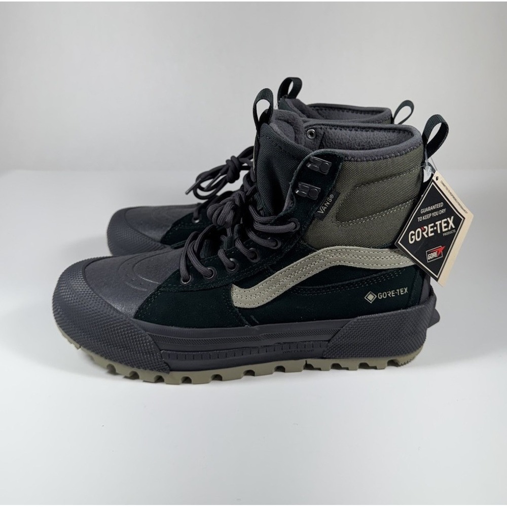 VANS Gore Tex MTE Sk8-Hi Insulated Hiking Shoes Boots Green Women's 9 *NEW* $150